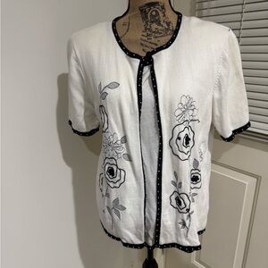 Alfred Dunner 1 piece off white cardigann, camisoles (attached) set size Large